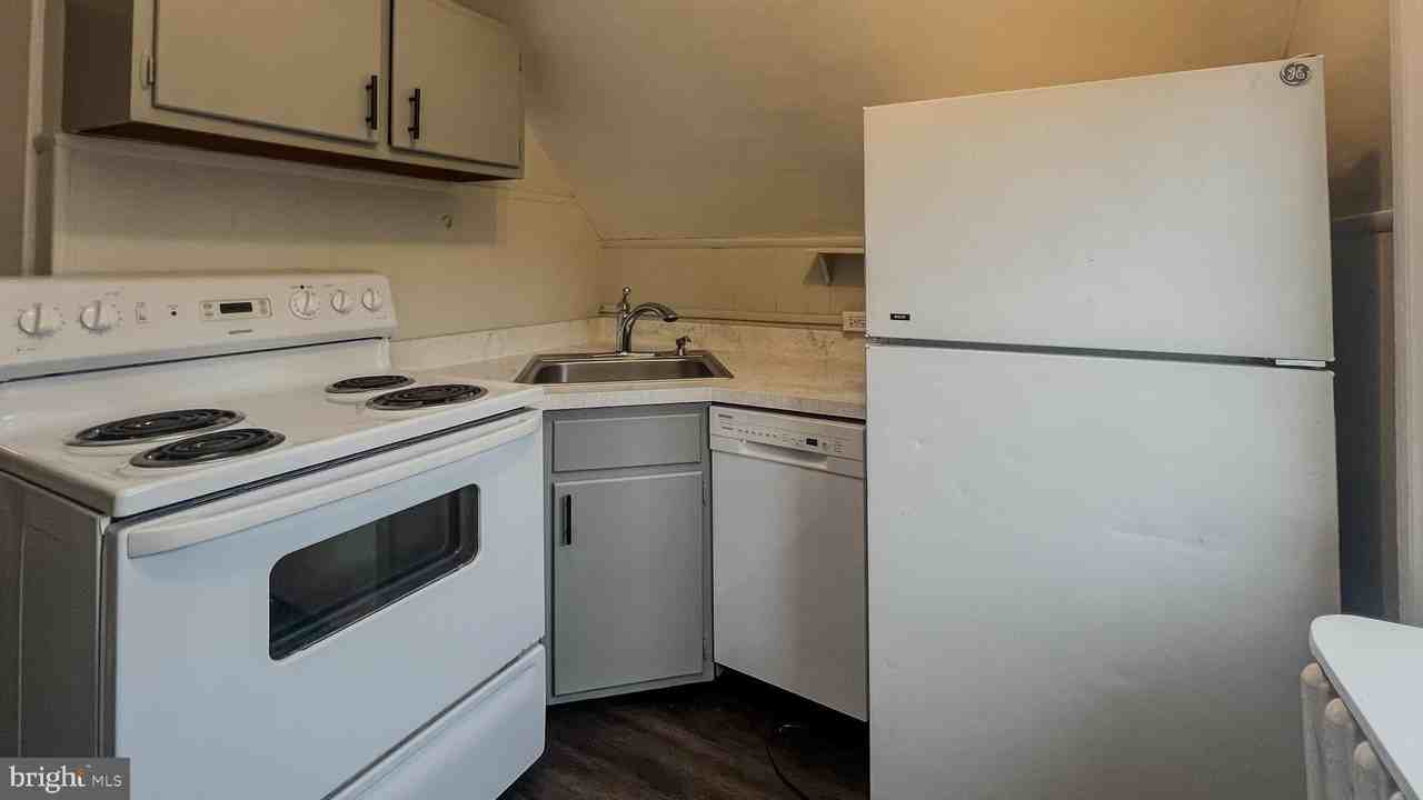 7919 Park Ave #3rdFL - Photo 5 of 16