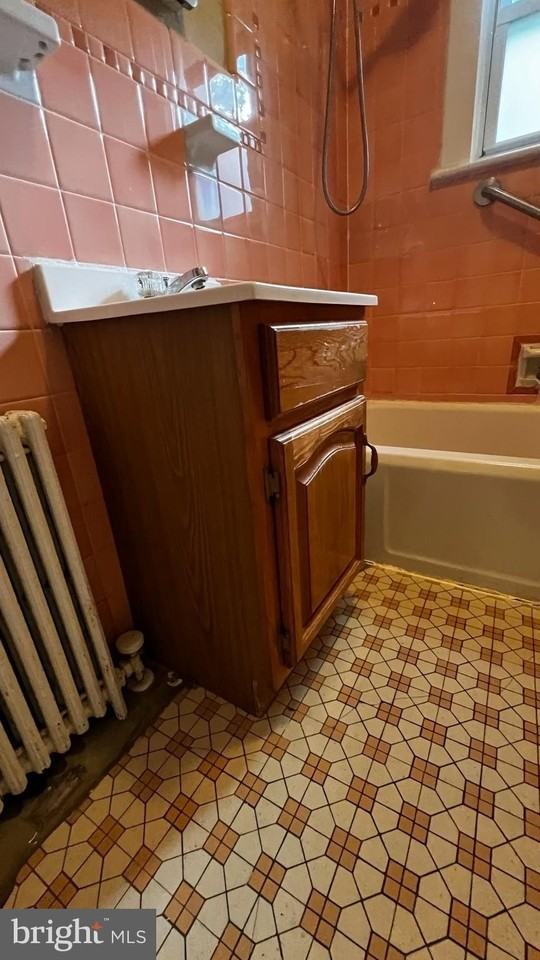 316 Gerard Ave #C - Photo 6 of 12