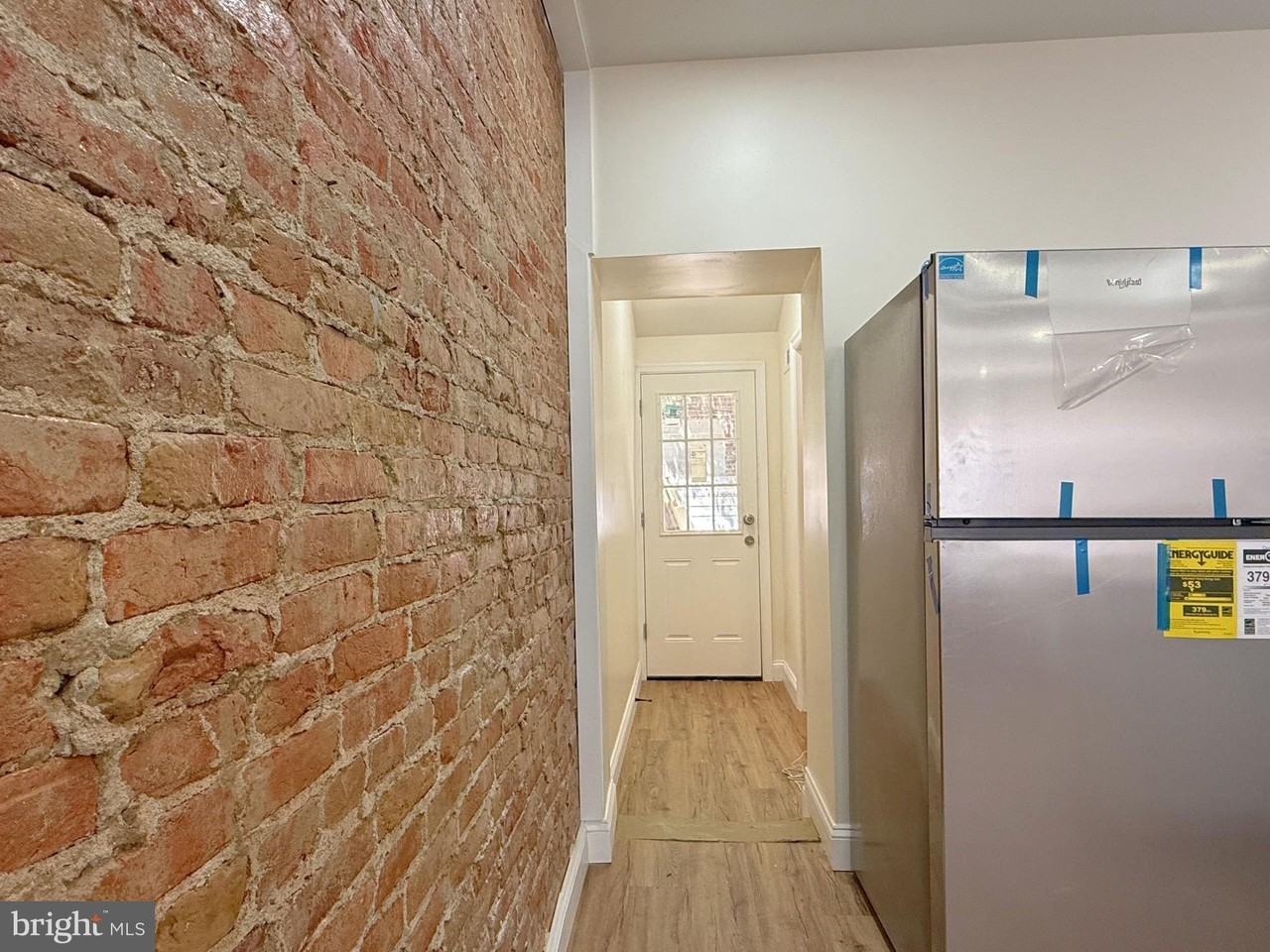 2762 Martha St - Photo 7 of 33