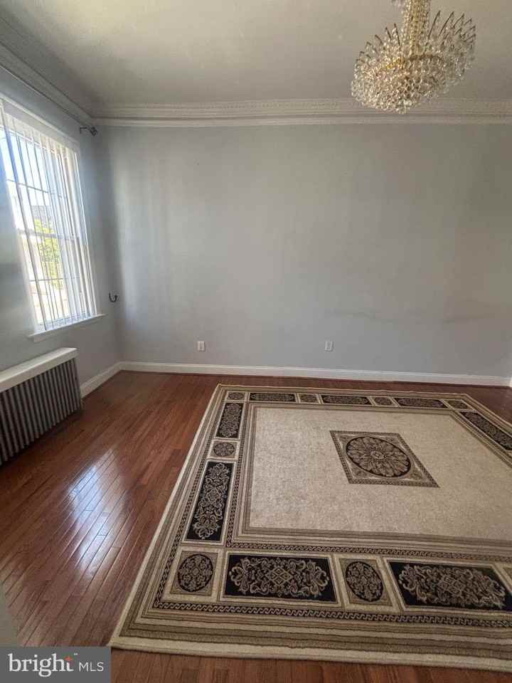 3509 Mercer St - Photo 4 of 19