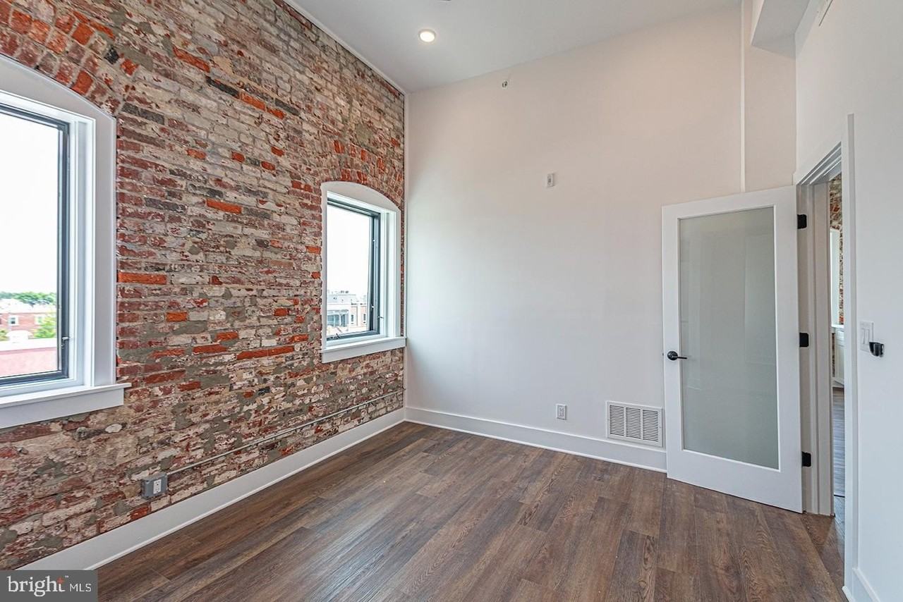1211 Bainbridge St #2A - Photo 7 of 20