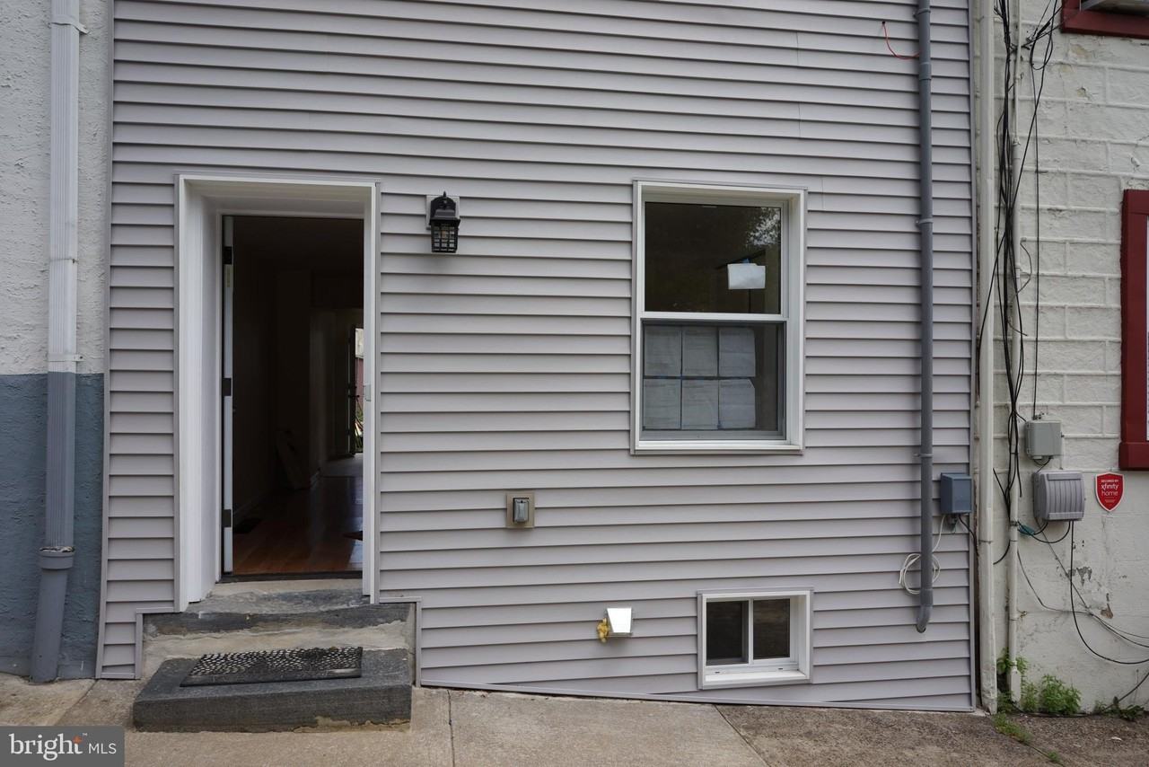 135 Gay St - Photo 3 of 22