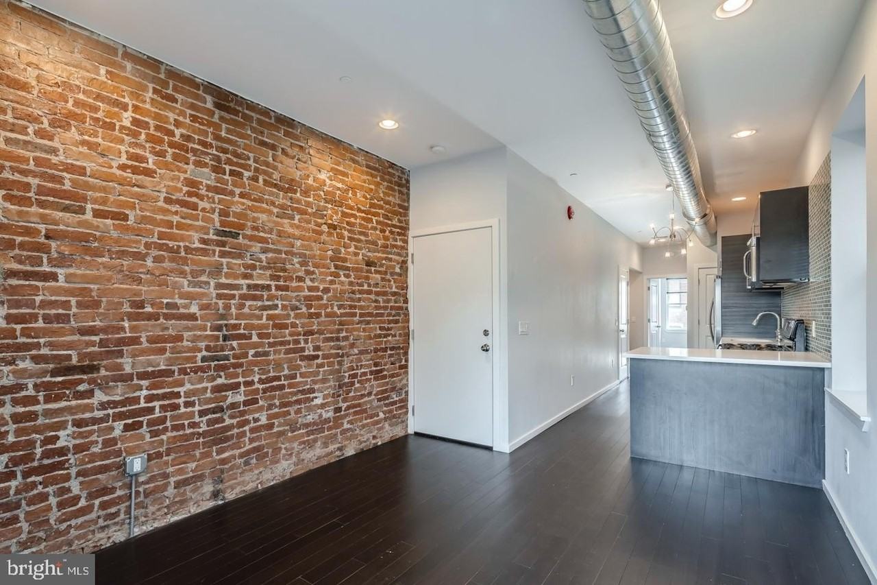 927 N 2nd St #3 - Photo 3 of 13
