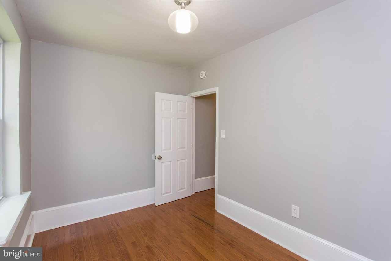 721 S 19th St #1R - Photo 6 of 13
