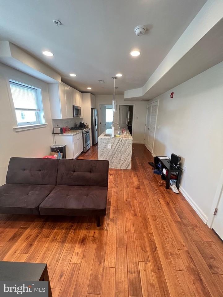 1441 Brown St #2 - Photo 3 of 11