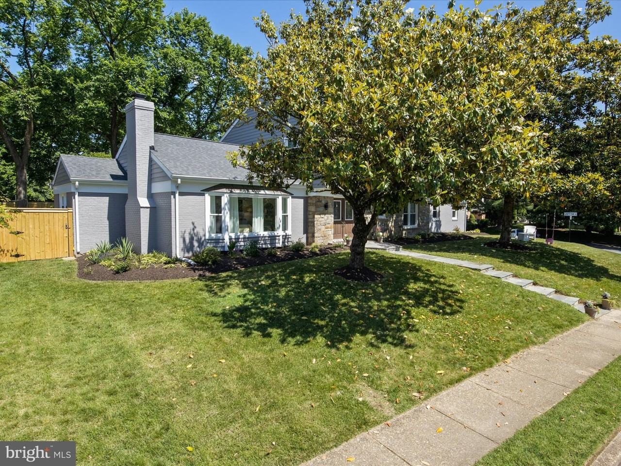 2606 N Quincy St - Photo 3 of 50