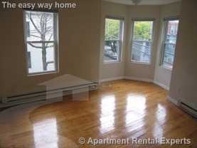 235 Columbia St #4R - Photo 1 of 1