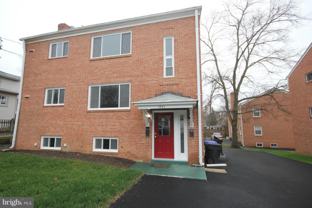 1901 N Quebec St - Photo 1 of 1