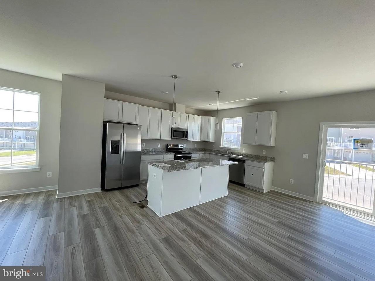 2244 Barhill Way - Photo 2 of 19