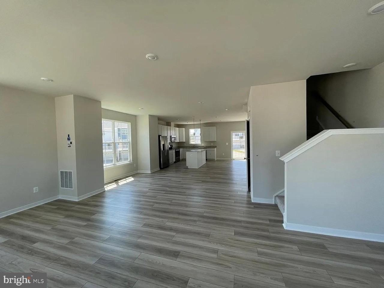 2244 Barhill Way - Photo 3 of 19