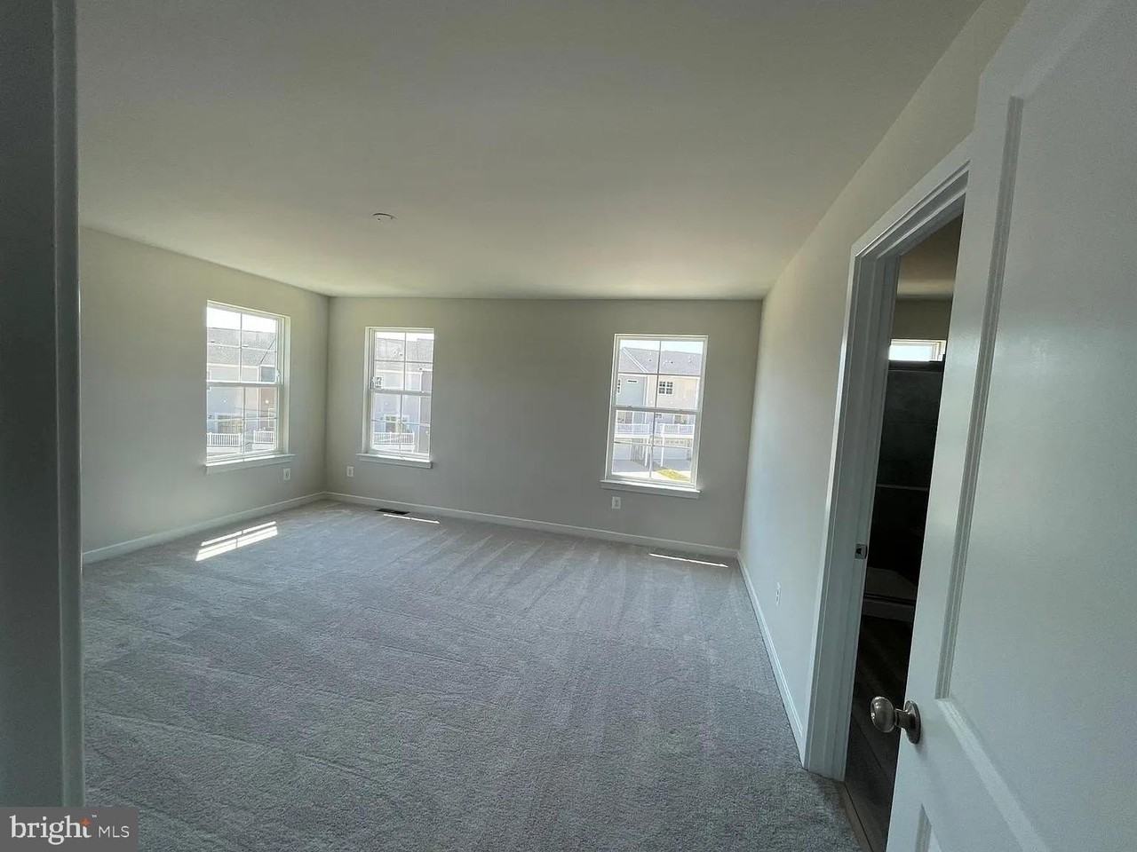 2244 Barhill Way - Photo 7 of 19