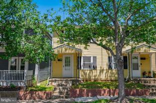 319 1/2 Wolfe St - Photo 1 of 1