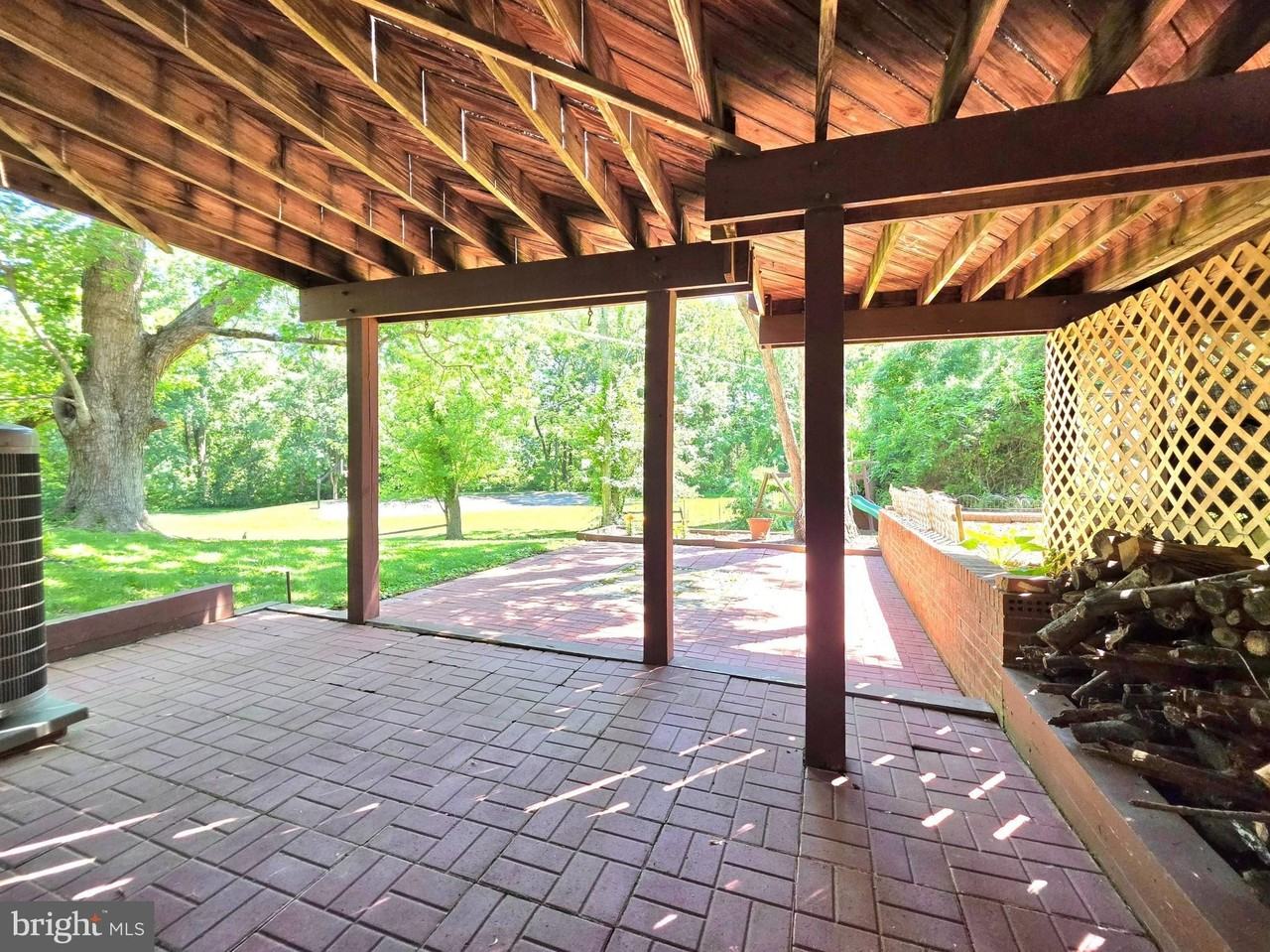 2215 Collingwood Rd - Photo 2 of 40