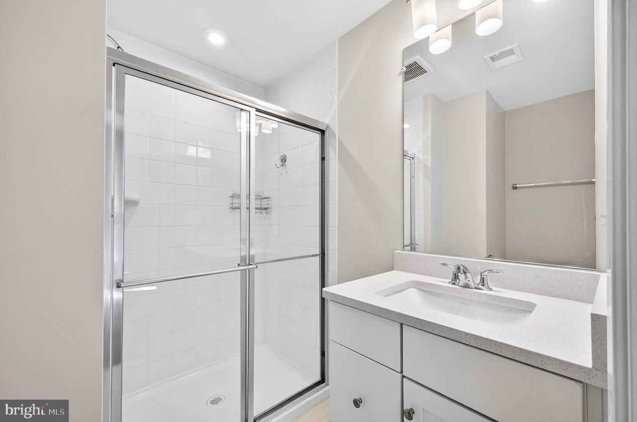 2421 Liberty Loop - Photo 6 of 31