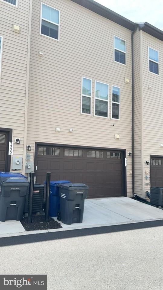 7224 Mountaineer Dr - Photo 4 of 35