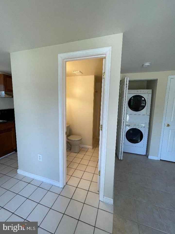 624 Walker Rd Apt D - Photo 5 of 11