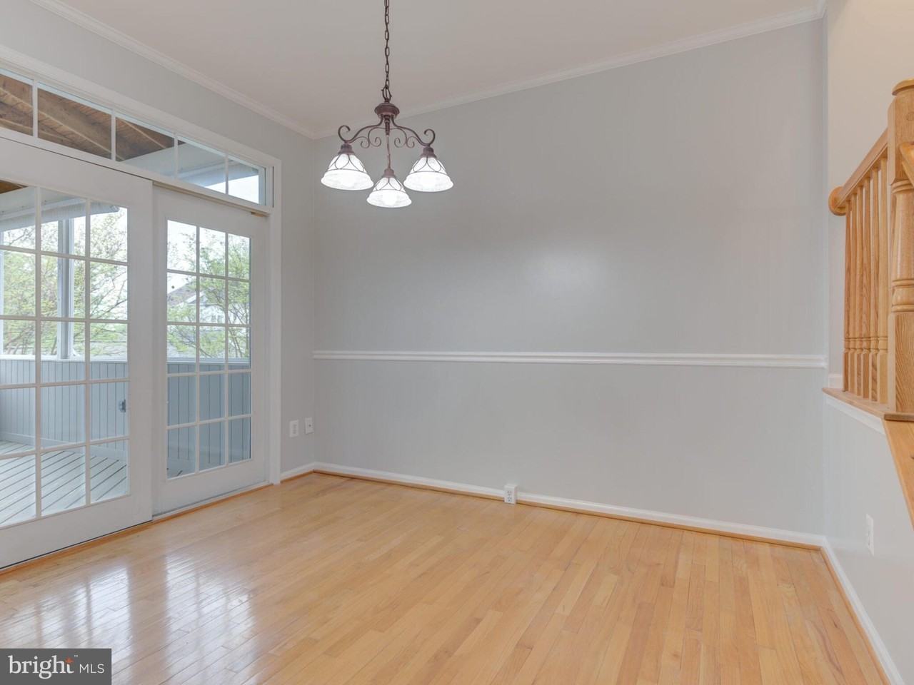 20362 Hartwell St - Photo 7 of 39