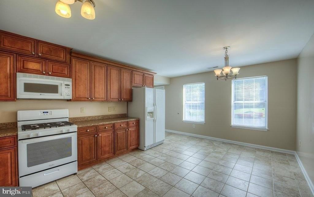 5678 Sutter Ln - Photo 6 of 20