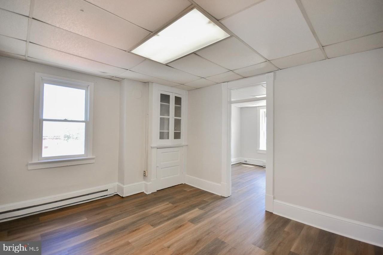 117 E Martin St #1 - Photo 2 of 20