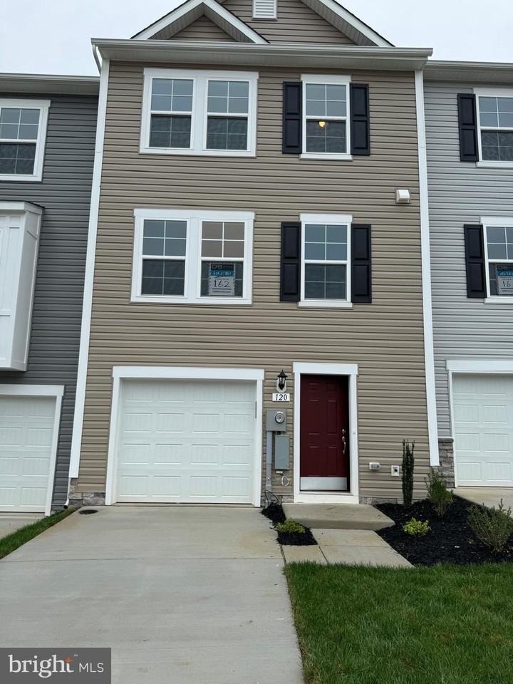 120 Tuxford Rd - Photo 2 of 29