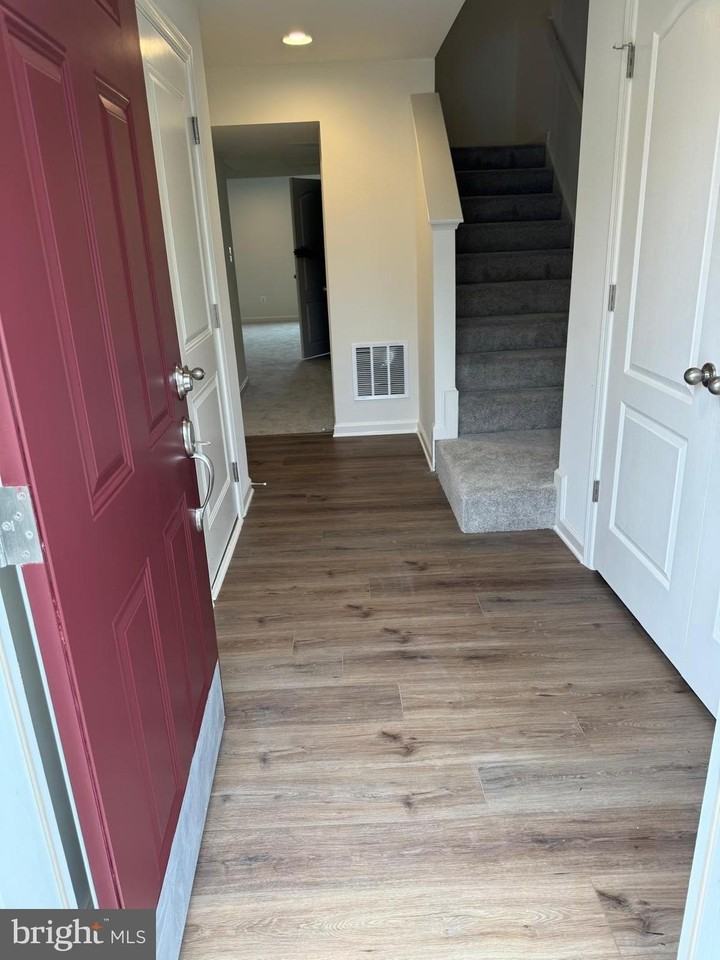 120 Tuxford Rd - Photo 4 of 29