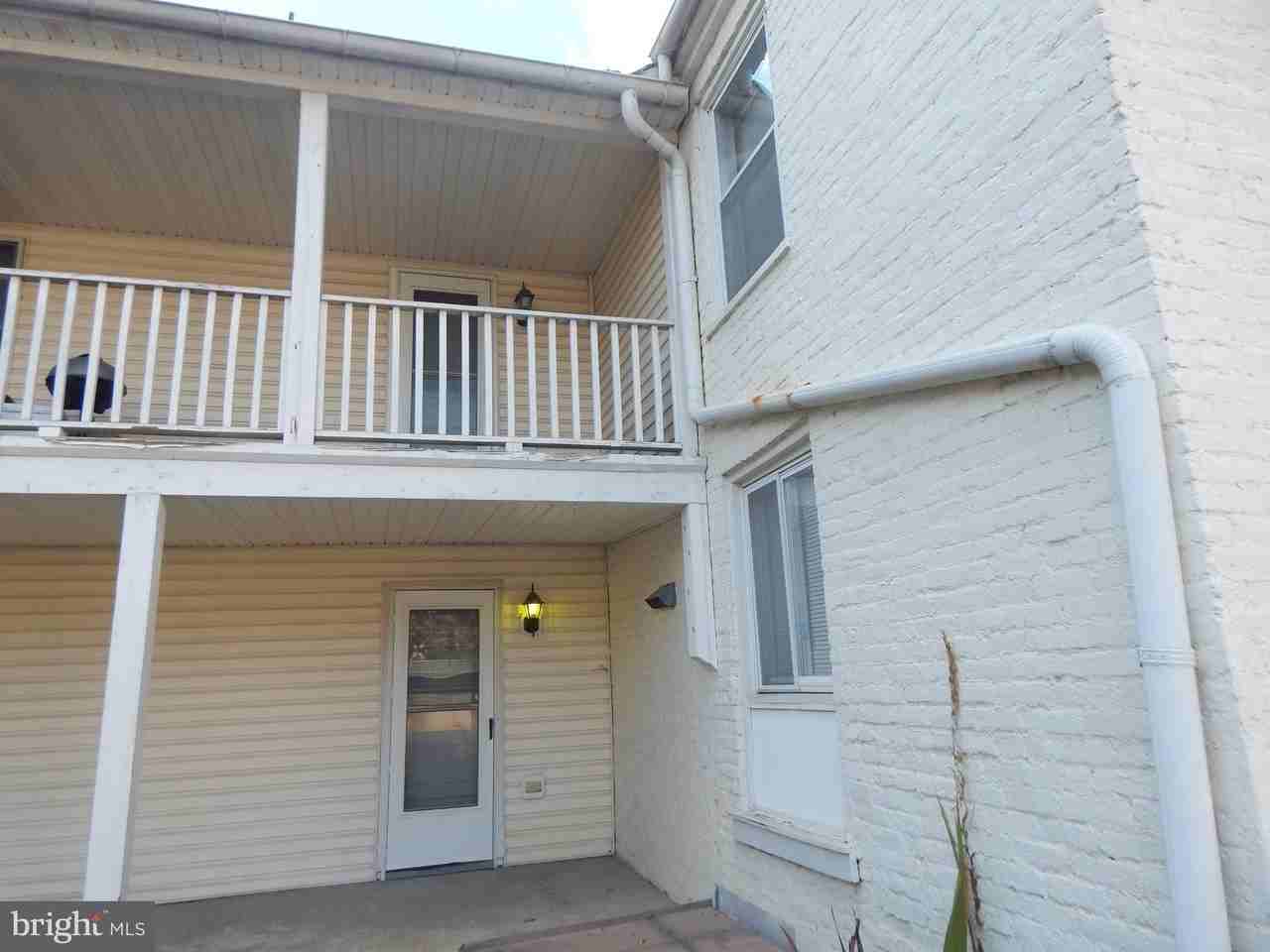 507 W John St - Photo 2 of 4