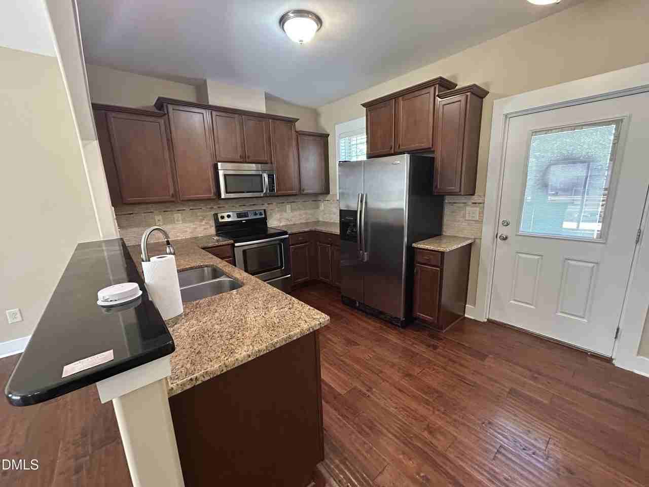 3827 Glenhaven Rd - Photo 5 of 32