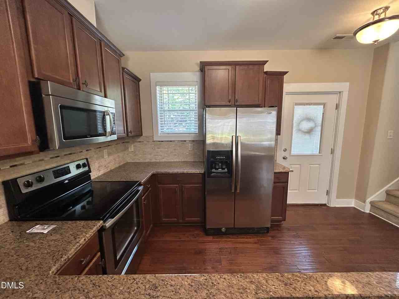 3827 Glenhaven Rd - Photo 7 of 32