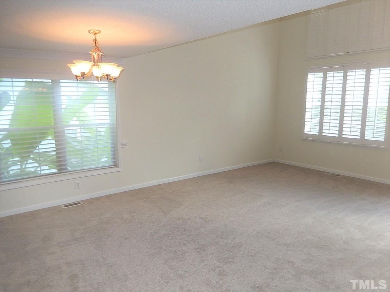 8722 Harps Mill Rd - Photo 5 of 32