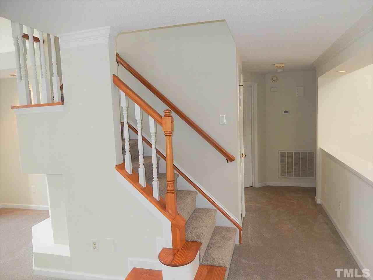 8722 Harps Mill Rd - Photo 6 of 32