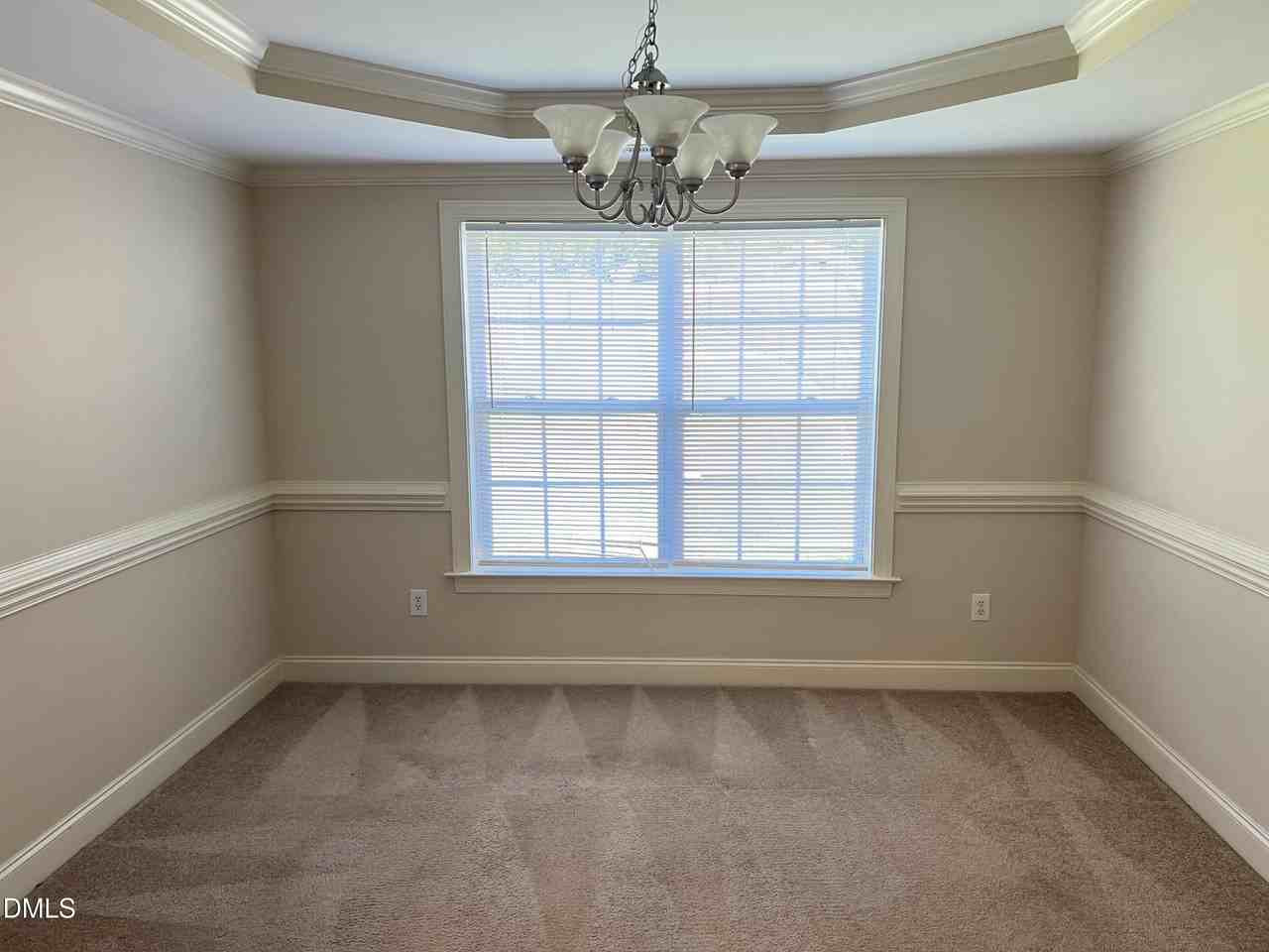 1420 Dexter Ridge Dr - Photo 7 of 17