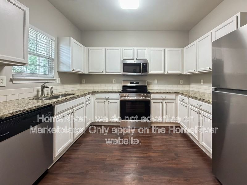 5018 Rainmaker Dr - Photo 4 of 21