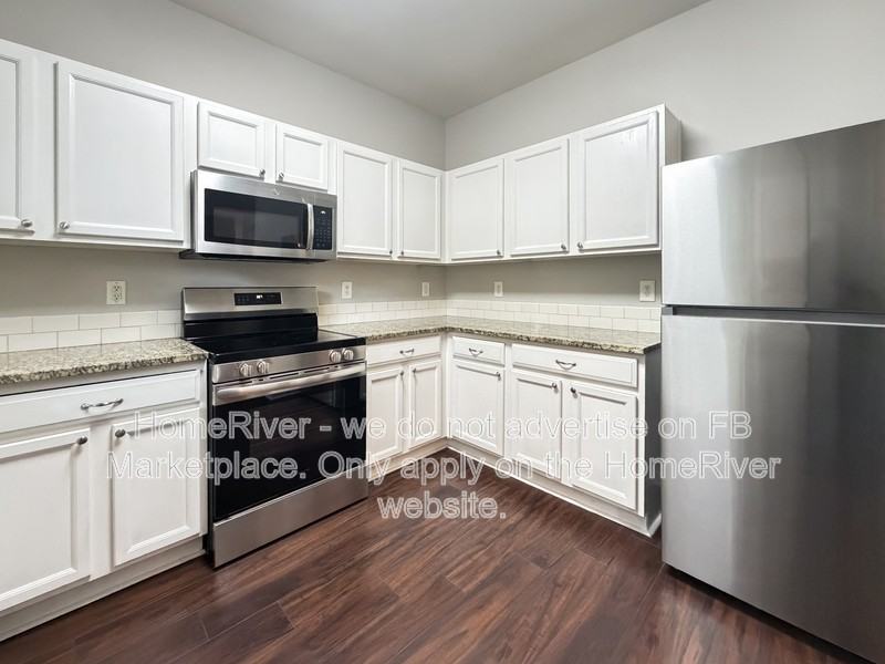 5018 Rainmaker Dr - Photo 5 of 21