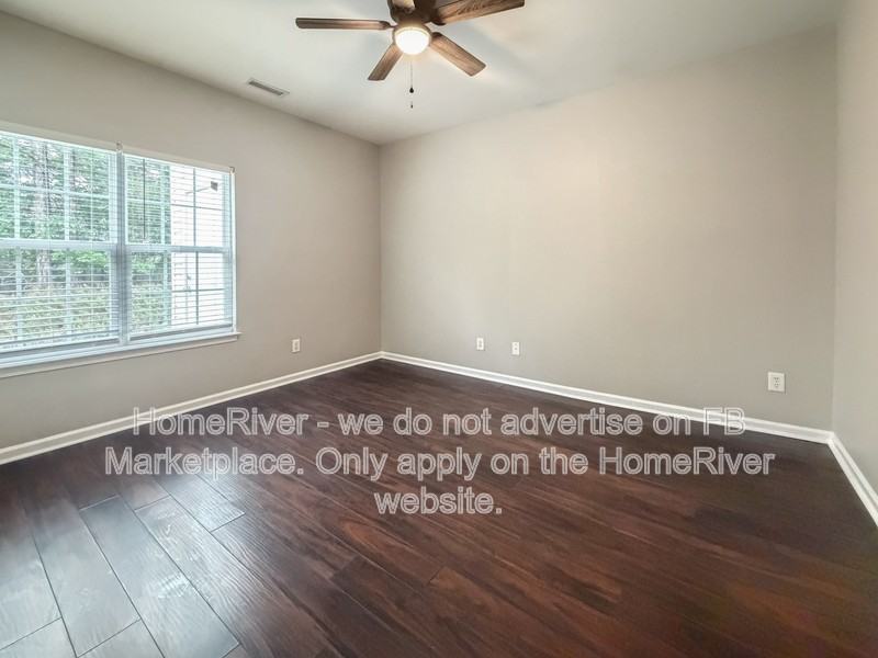 5018 Rainmaker Dr - Photo 6 of 21