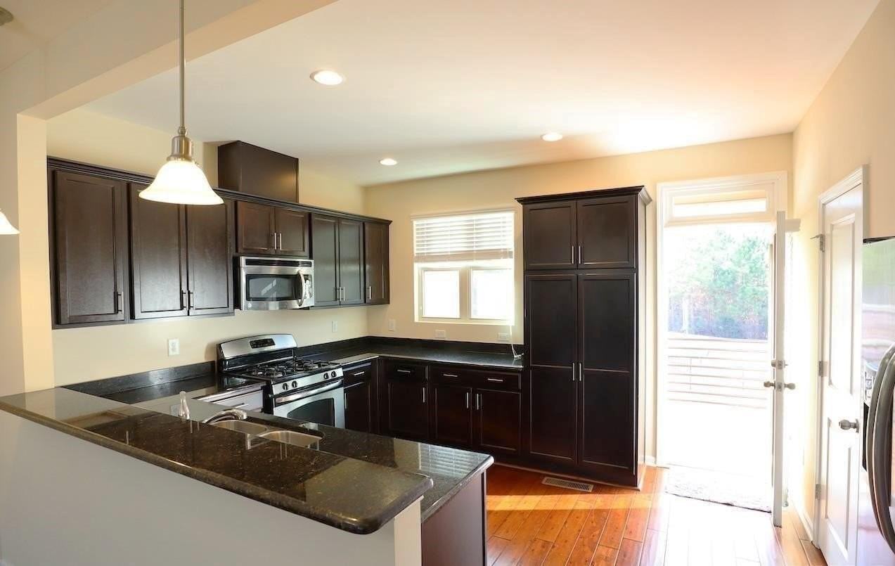 1517 Crafton Way - Photo 6 of 18