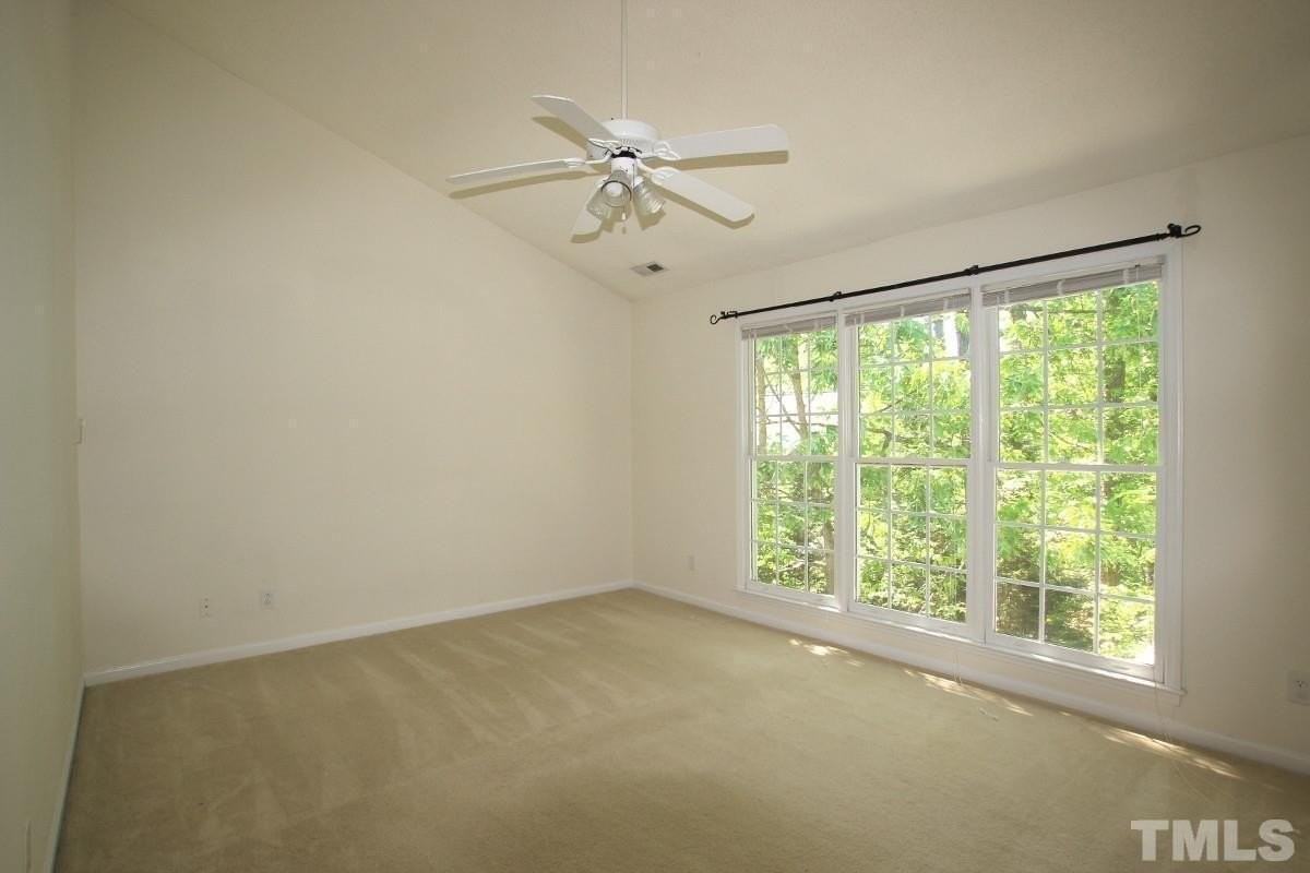 208 Ashley Brook Ct - Photo 6 of 15