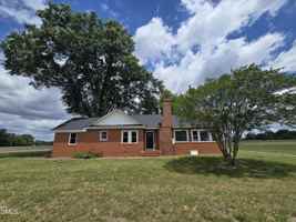 featured image of 10101 Debnam Rd
