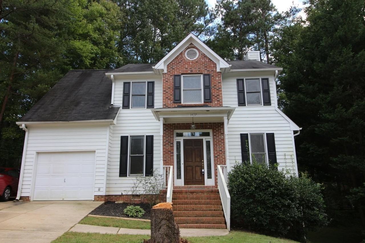 1437 Opal Ct - Photo 2 of 20