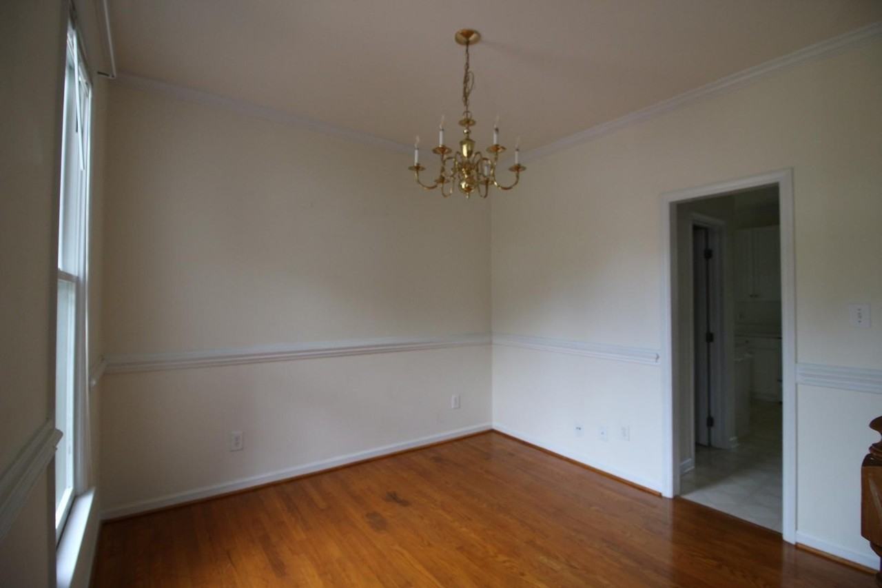 1437 Opal Ct - Photo 3 of 20