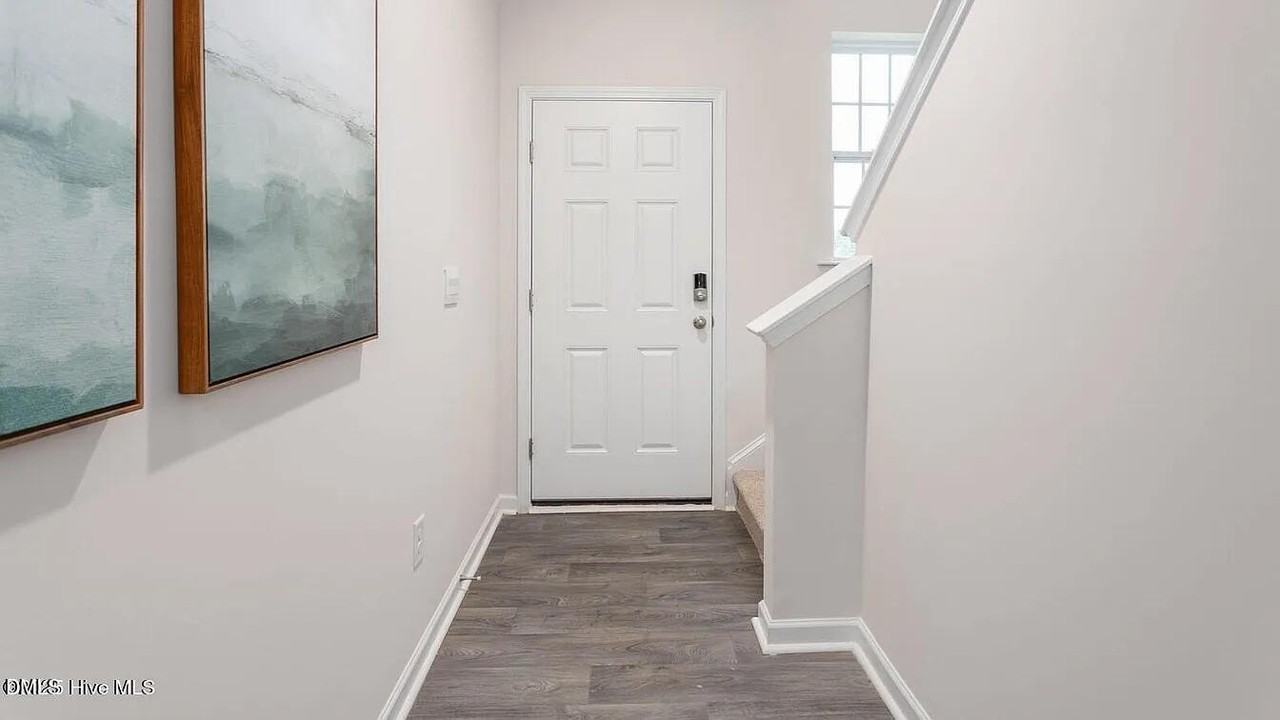 412 Cherry Laurel Dr - Photo 2 of 28