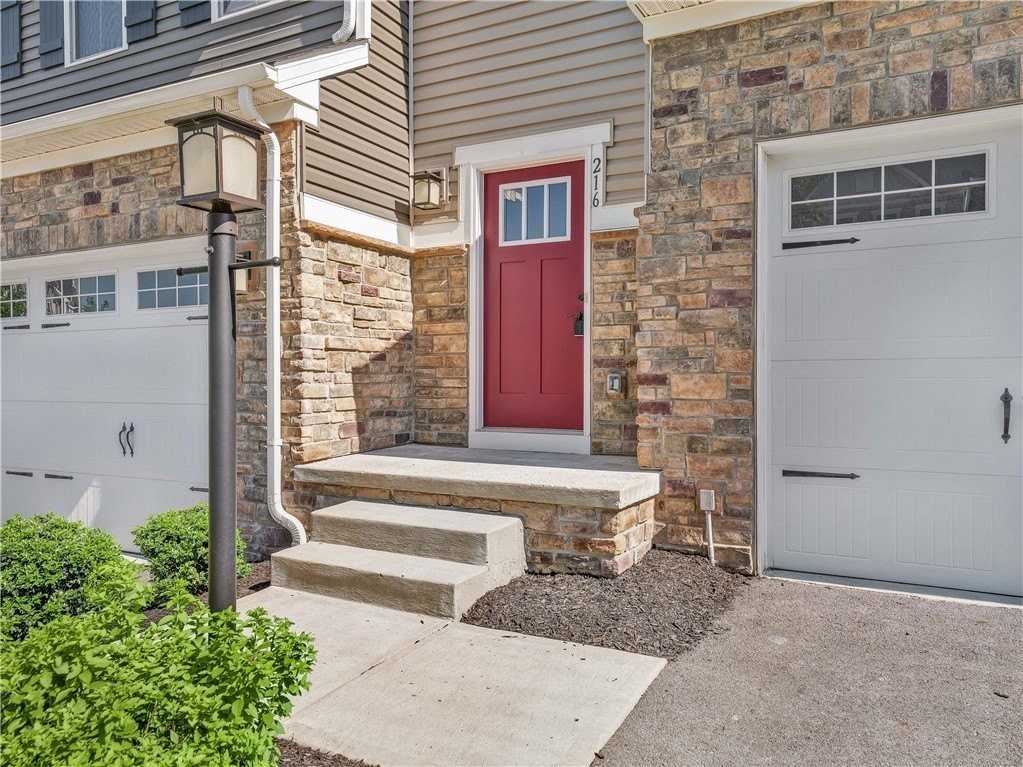 216 Cranesbill Dr - Photo 2 of 45