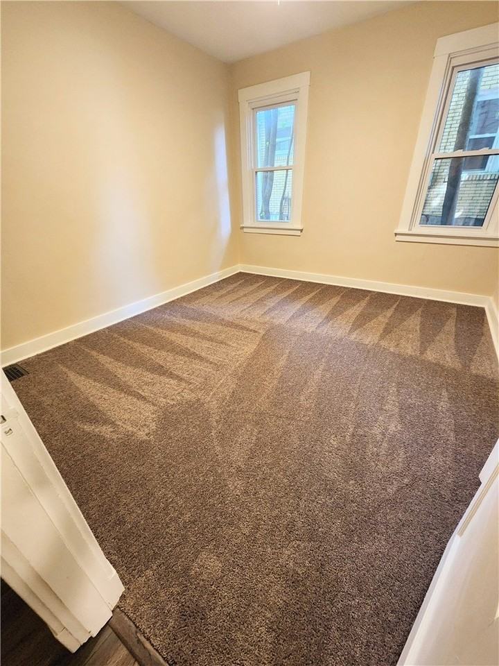3332 Portola Ave #1 - Photo 3 of 7