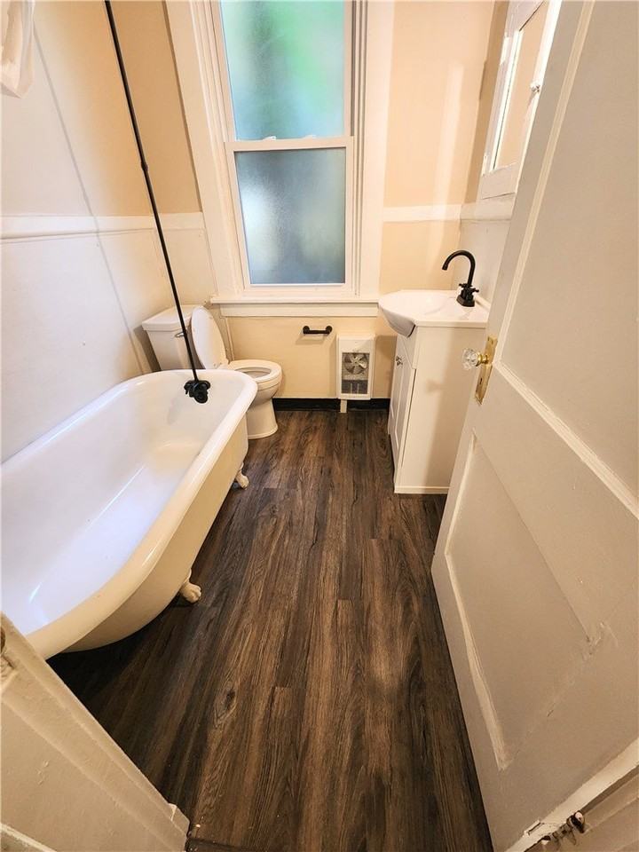 3332 Portola Ave #1 - Photo 4 of 7