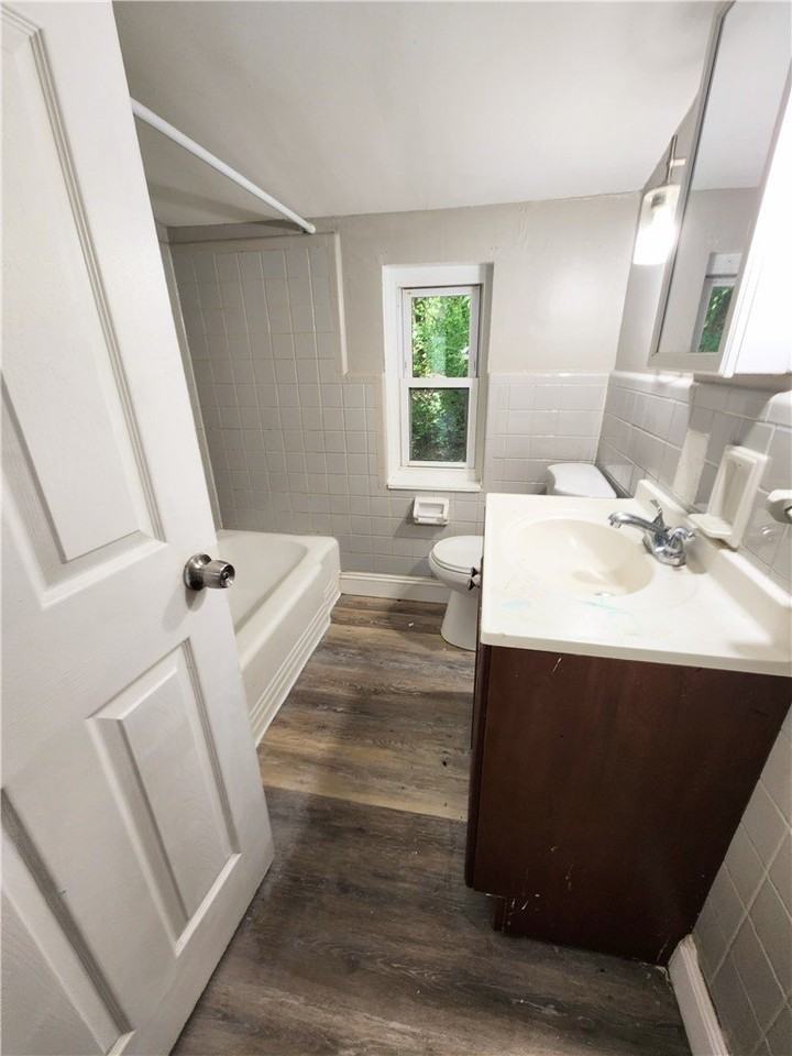449 Idlewood Rd - Photo 5 of 6