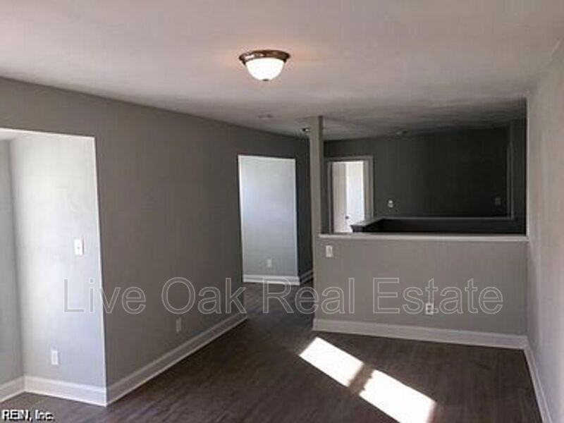 3216 Arctic Ave - Photo 3 of 12