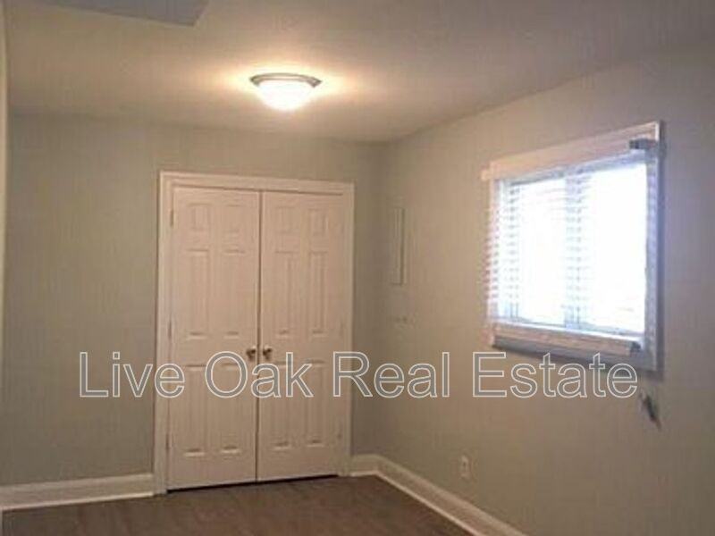 3216 Arctic Ave - Photo 6 of 12