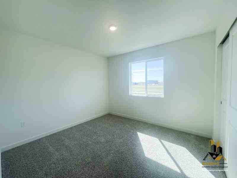 8016 Whippersnapper Way - Photo 7 of 10