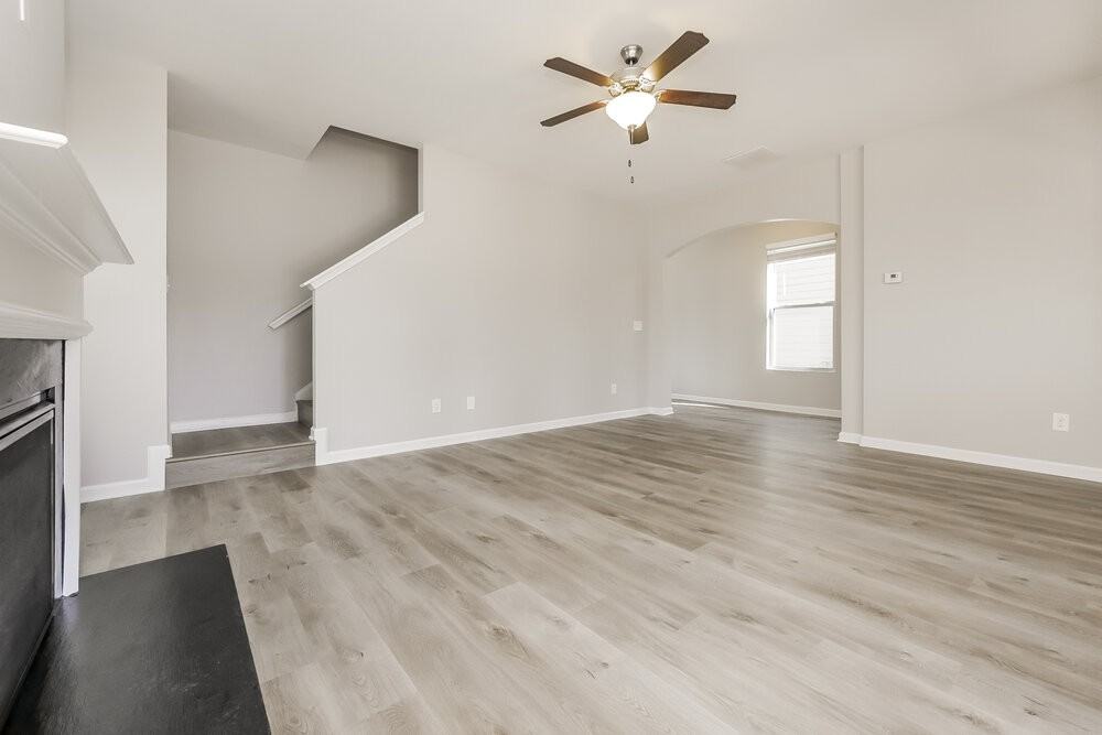 2632 Cornwall Dr - Photo 5 of 16