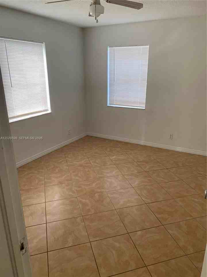 5616 Arthur St #N - Photo 6 of 11