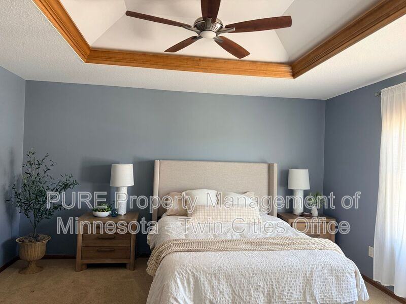 7807 Madelyn Creek Dr - Photo 7 of 17